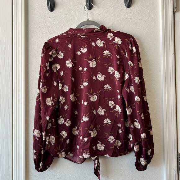 Eclair Women's Top - Picture 2 of 4